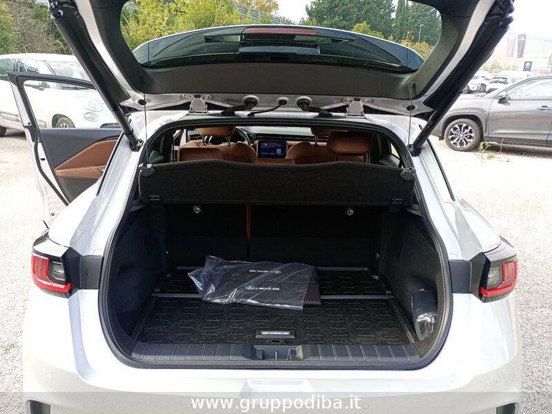 Lexus LBX 1.5 hybrid Emotion 4wd