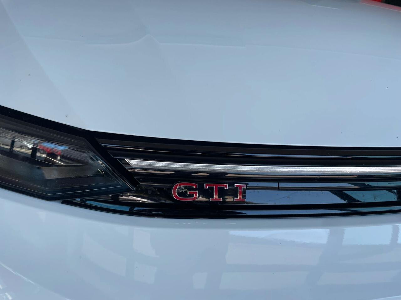 VOLKSWAGEN GOLF 2.0GTI 300cv CLUB SPORT *TETTO*