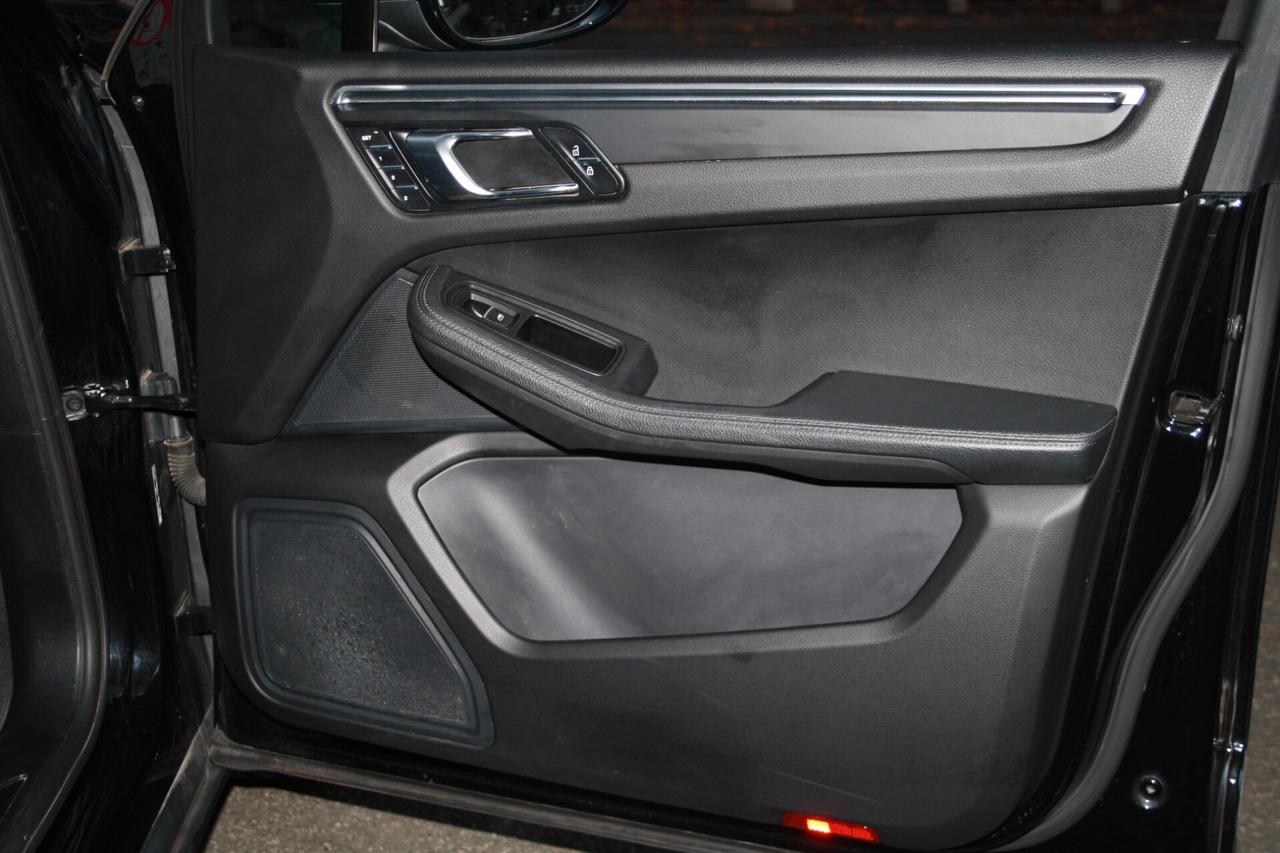 Porsche Macan 2.0 NO SUPERBOLLO, TETTO PANORAMICO