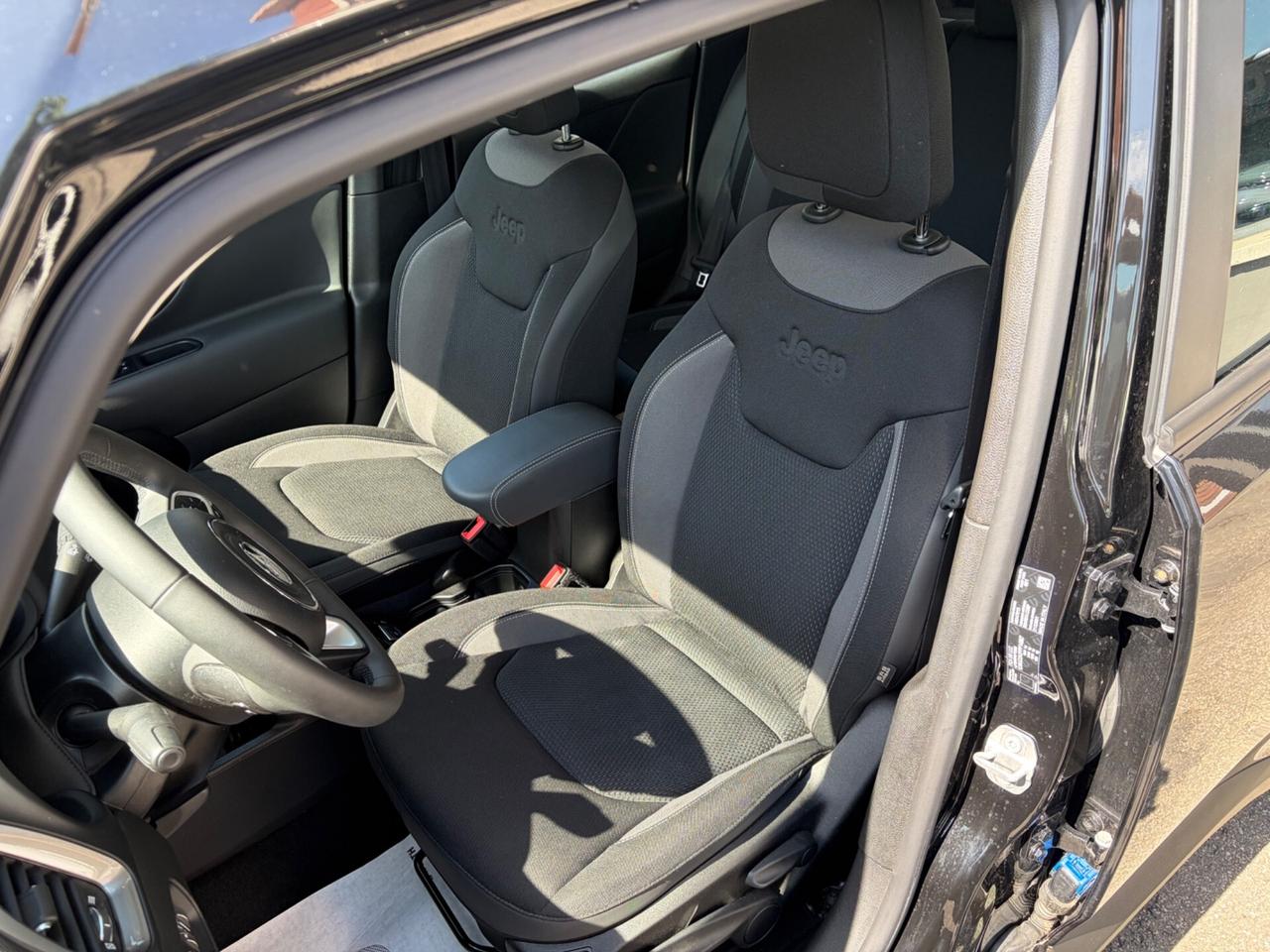 Jeep Renegade 1.5 Turbo T4 MHEV Limited