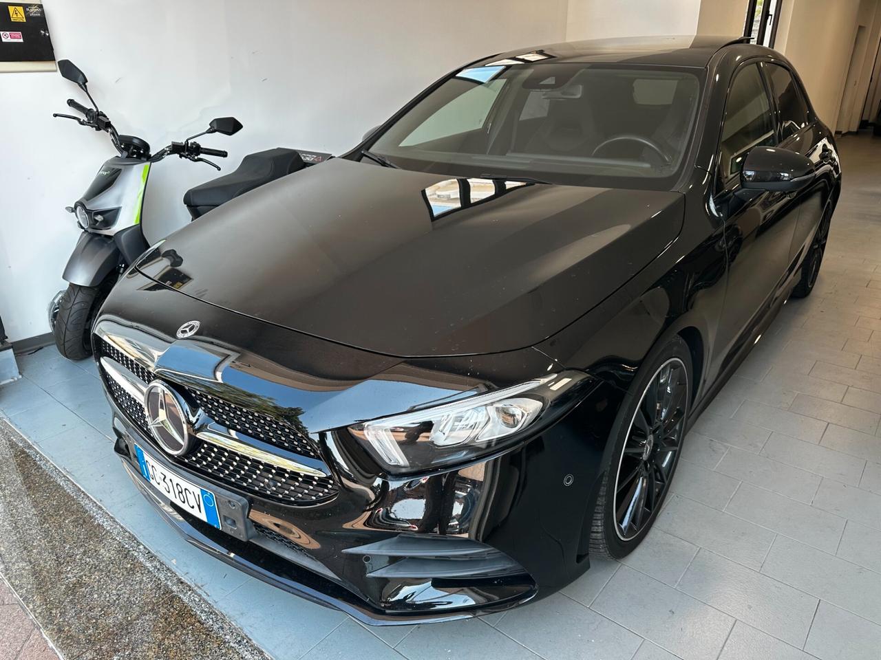 Mercedes-benz A 200 d AMG Premium / TETTO PANORAMA / R19 / TELECAM.