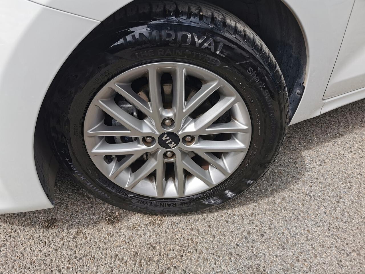 Kia Rio 1.2 MPi 85cv Evolution