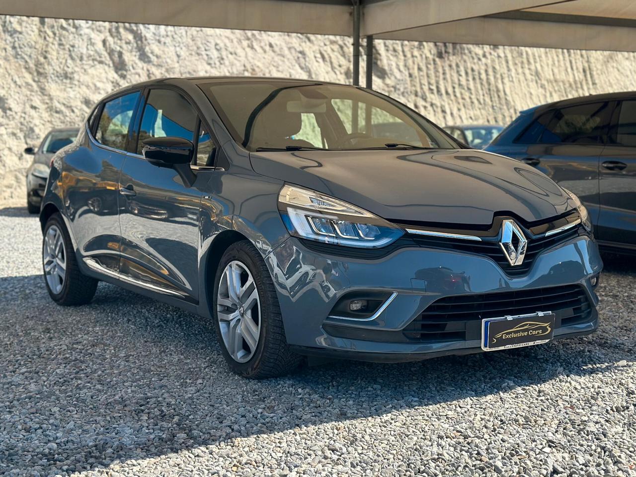 Renault Clio dCi 8V 90 CV 5 porte Moschino Life