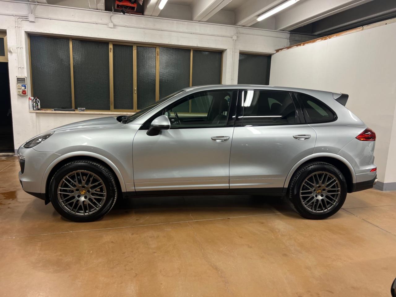 Porsche Cayenne 3.0 Diesel Platinum Edition