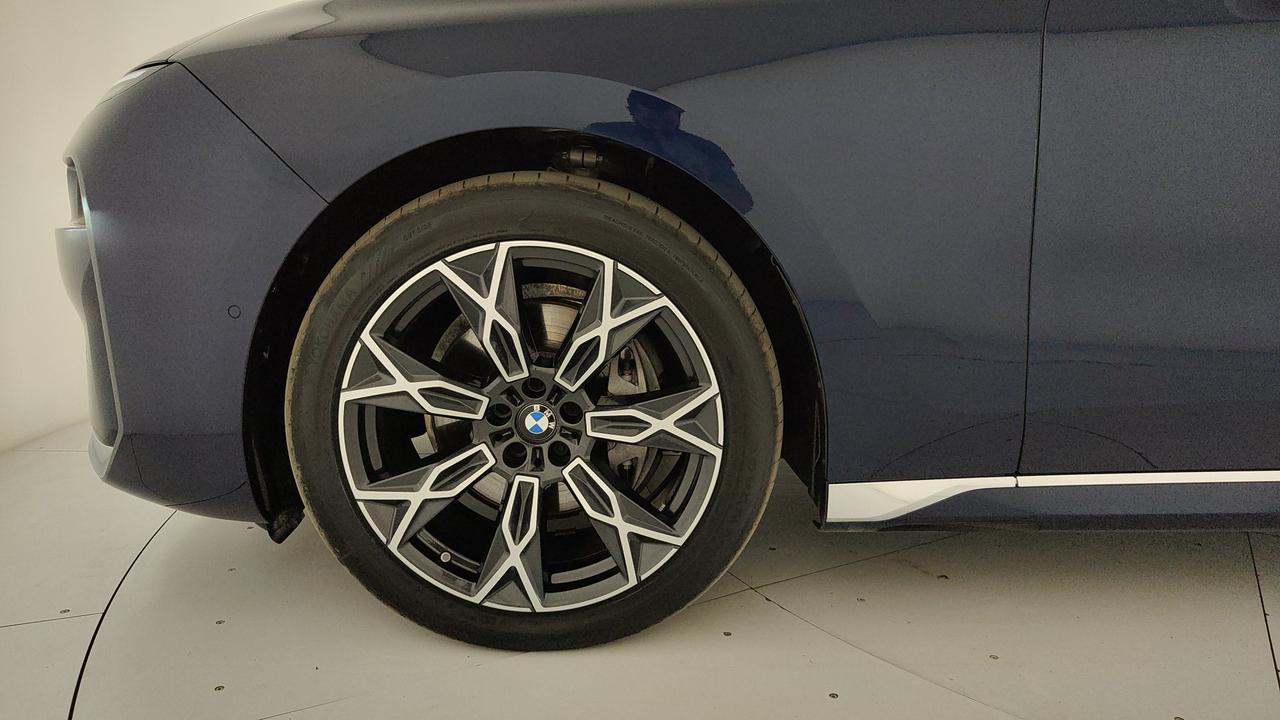 BMW Serie 7 G70 - 740d mhev xdrive MSport auto