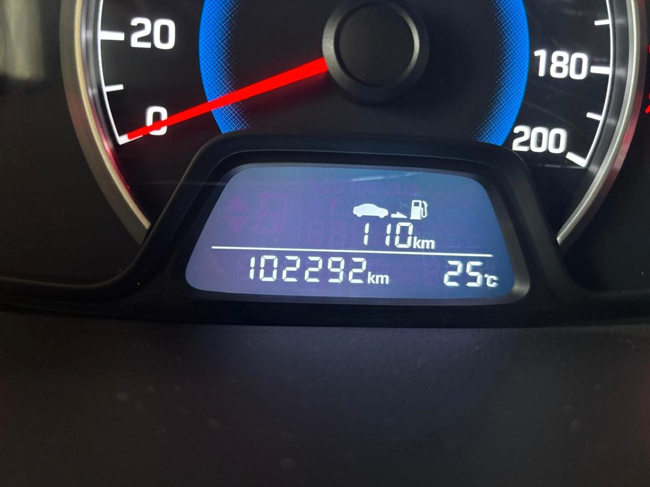 HYUNDAI I10 ANNO 2014 BZ 1.0 ADATTA NEOPATENTATI KM 100 MILA