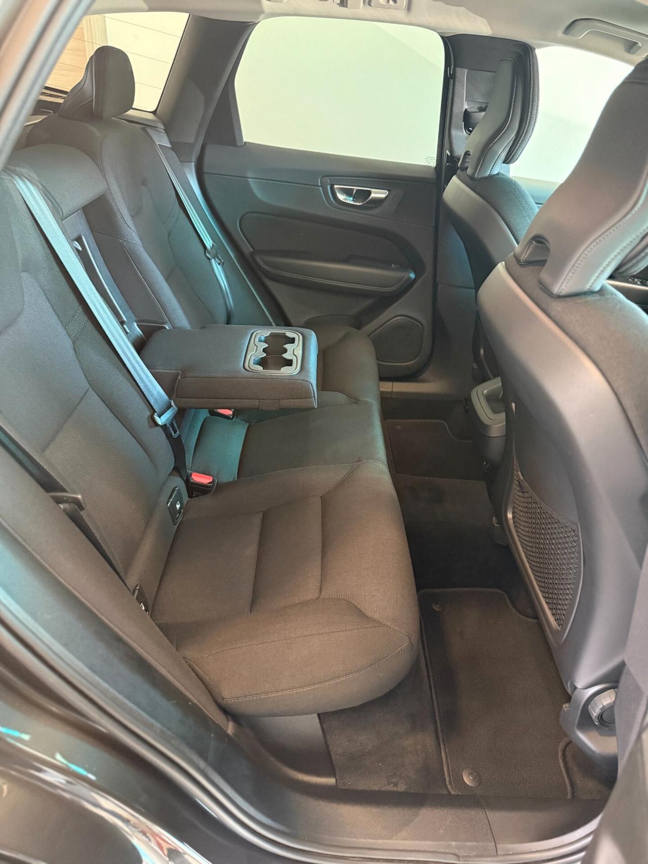 Volvo XC60 B4 D Geartronic Momentum