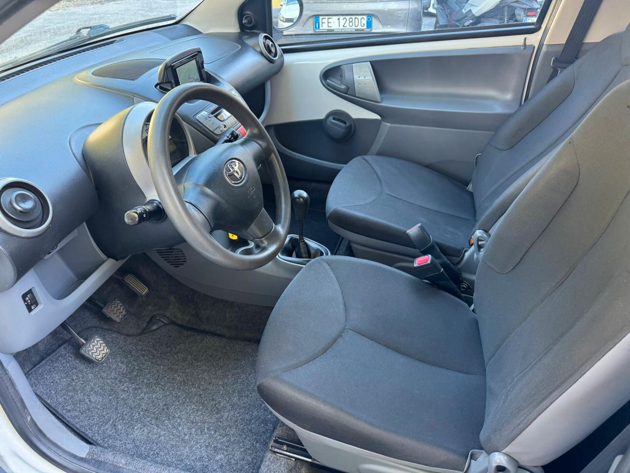 Toyota Aygo 1.0 12V VVT-i 3 porte Now Connect GARANZIA 1 ANNO