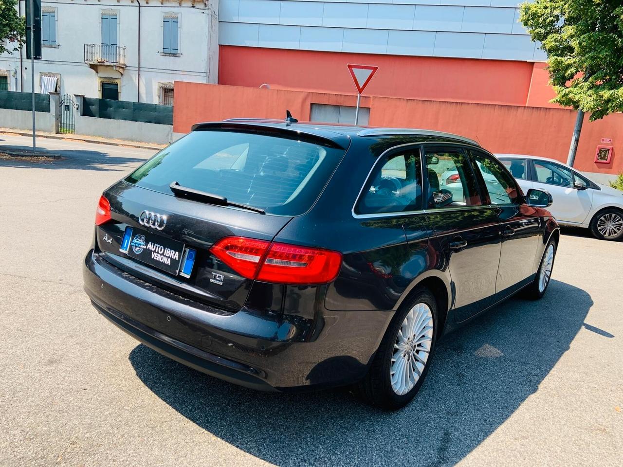Audi A4 2.0 TDI 177 CV quattro Business