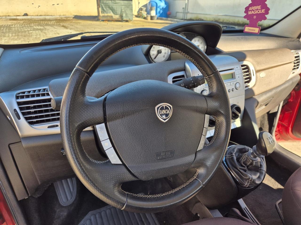 Lancia Ypsilon 1.4 Diva Ecochic GPL