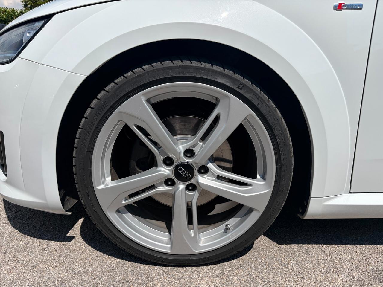 Audi TT Coupé 2.0 TDI ultra