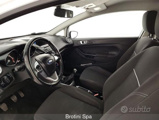 Ford Fiesta 1.5 TDCi 75 CV 3p. Business
