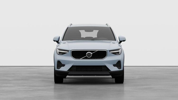 VOLVO XC40 CORE B3 AUTO PREZZO PROMO FINO AL 31/12/2025