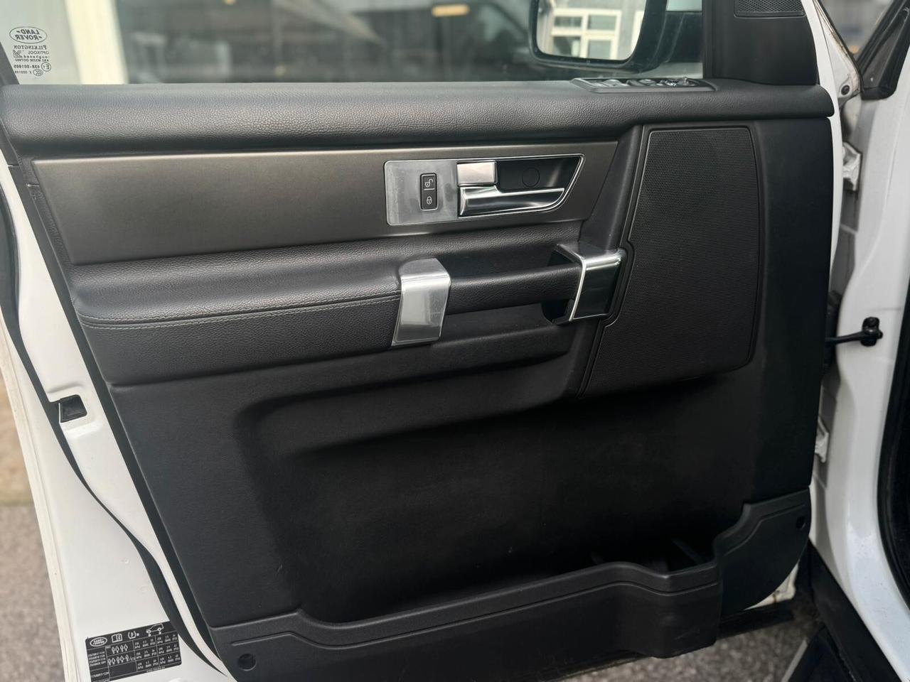 Land Rover Discovery 4 3.0 TDV6 210CV HSE