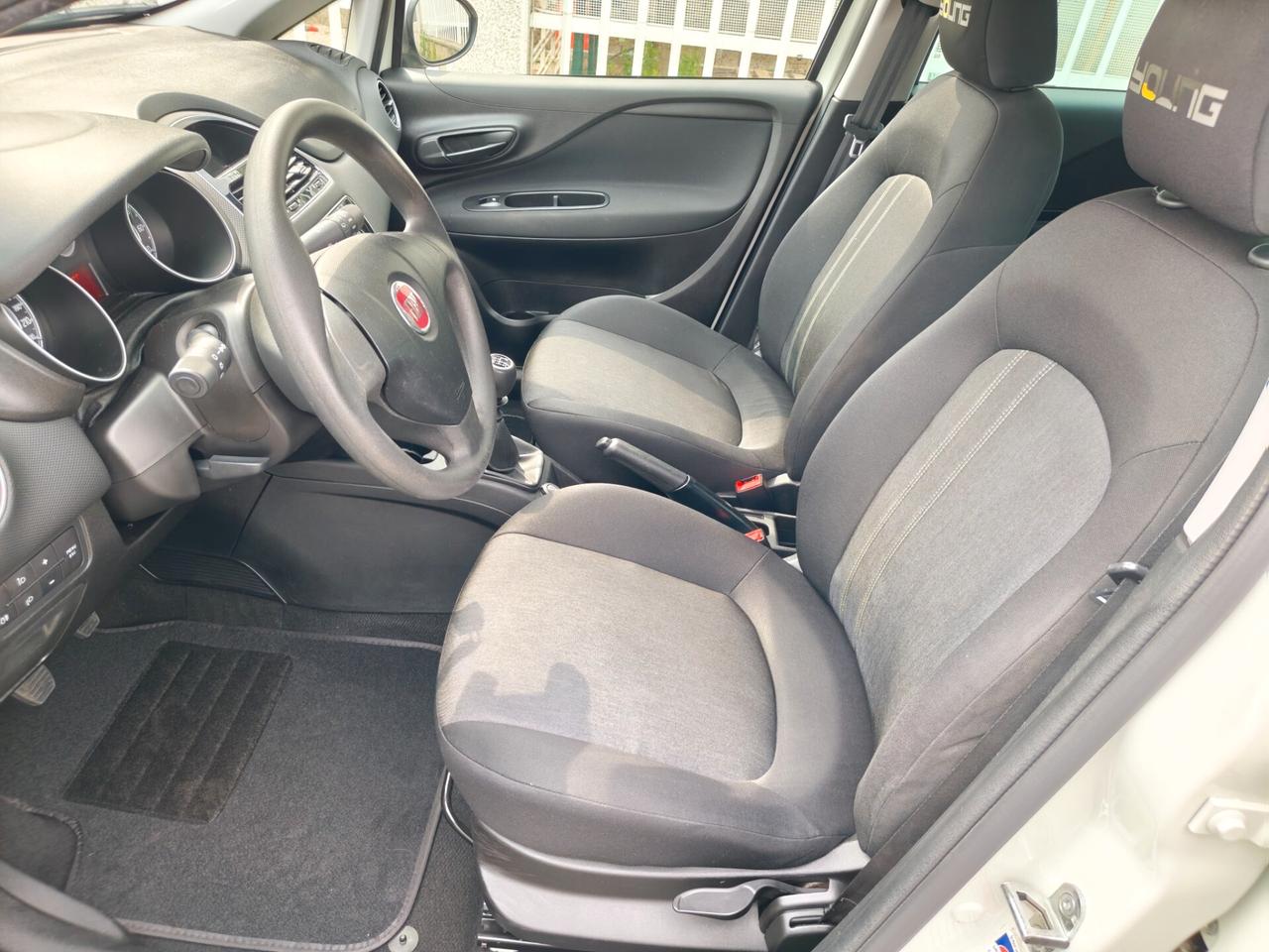 Fiat Punto Grande 1.2 8V 5 porte Young