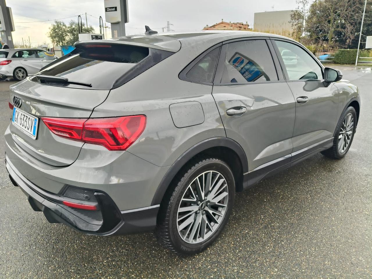 Audi Q3 SPB 40 TDI quattro S tronic Identity Black