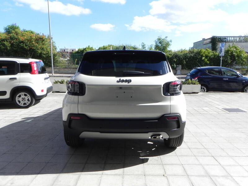 Jeep Avenger 1.2 Turbo 110 CV MHEV DCT BLACK EDITION