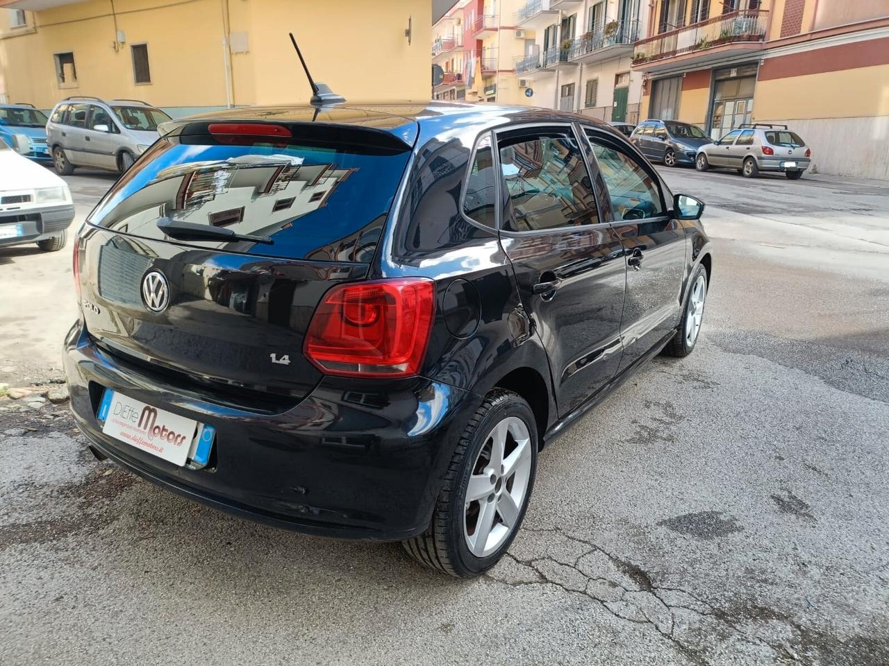 Volkswagen Polo 1.4 DSG 5 porte Highline