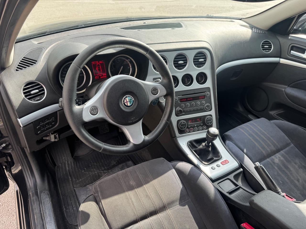 Alfa Romeo 159 1.9 JTDm 16V Sportwagon Exclusive