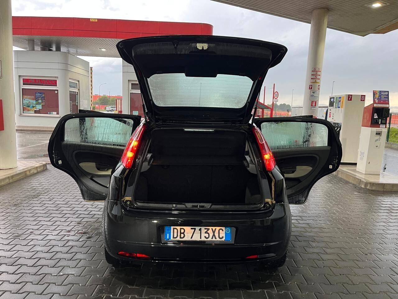 Fiat Grande Punto 1.2 5 porte Dynamic neopatentai