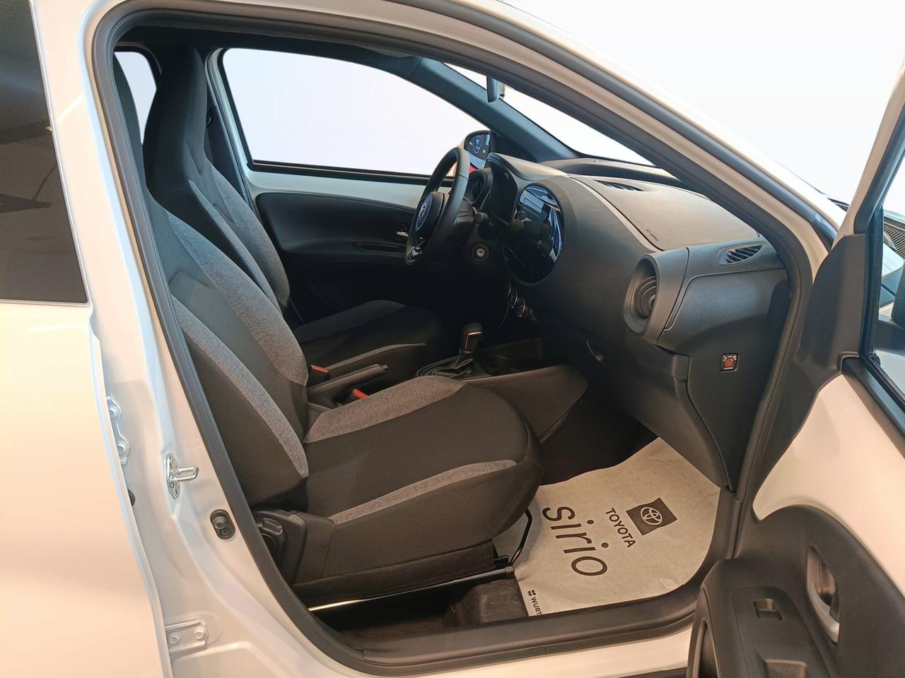 TOYOTA Aygo X 1.0B ACTIVE S-CVT - MY24