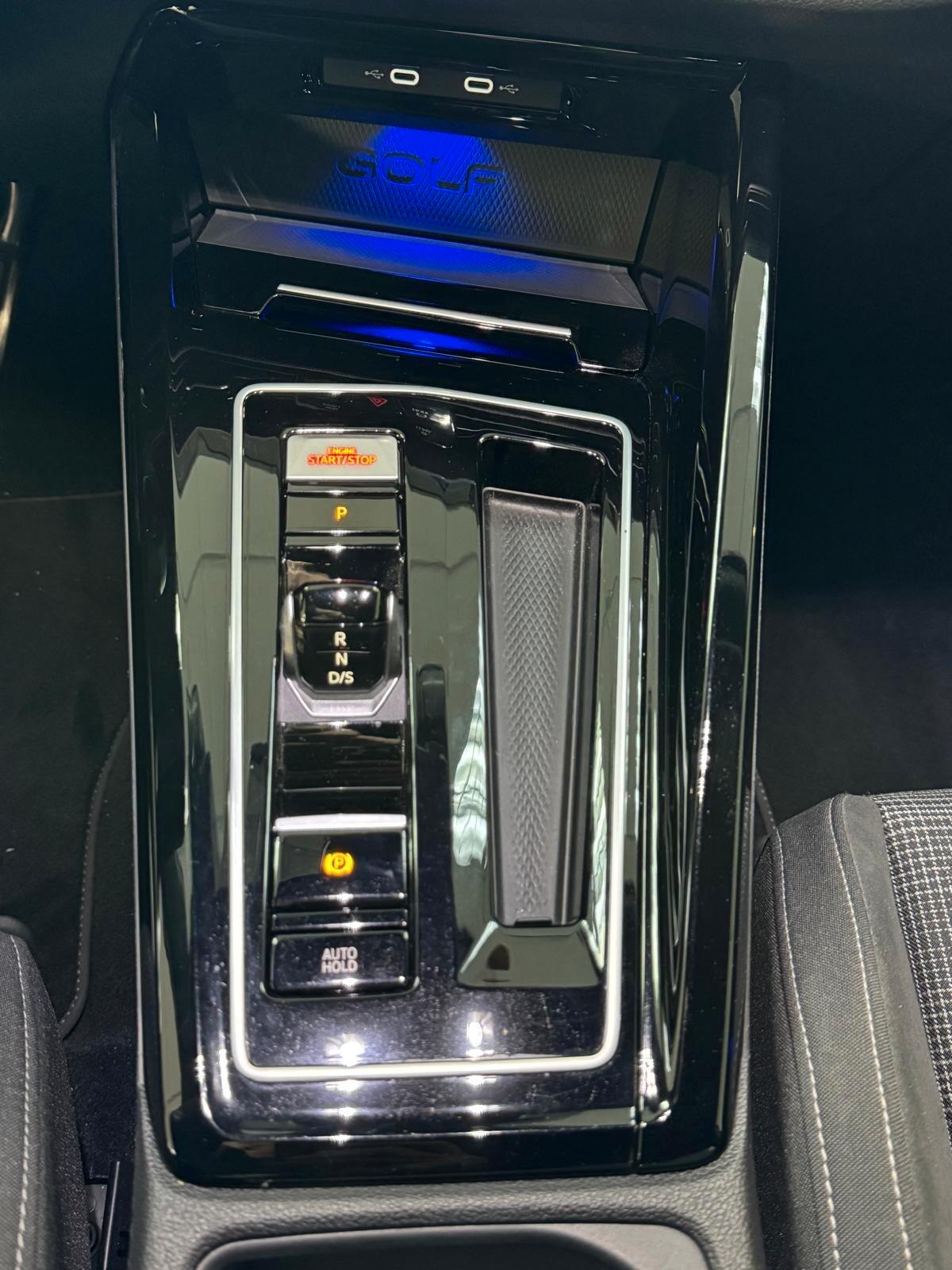 Volkswagen Golf 2.0 TDI GTD DSG PARI AL NUOVO CON SOLI 33.000 KM!!!