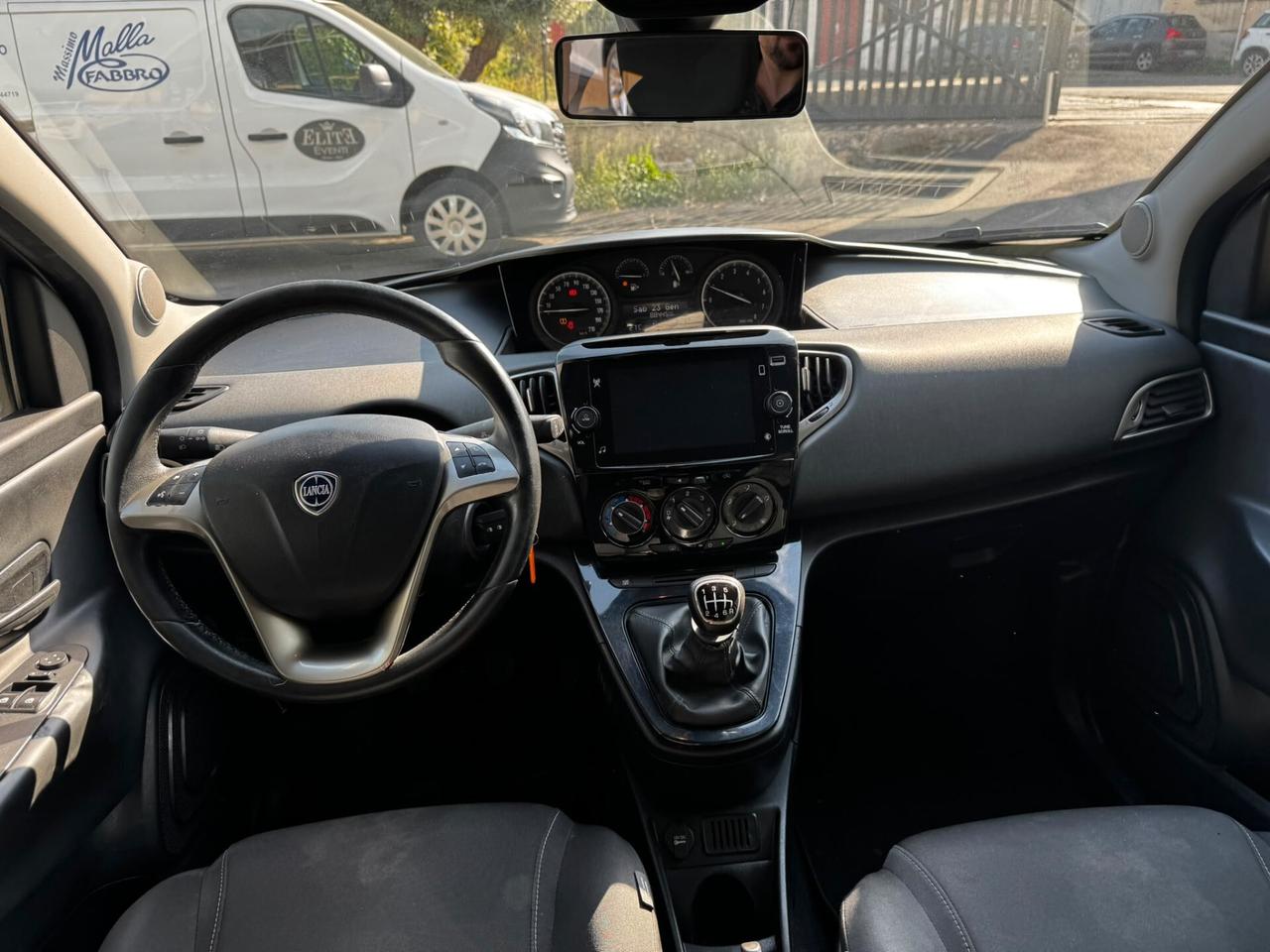 Lancia Ypsilon 1.0 FireFly 5 porte S&S Hybrid Gold