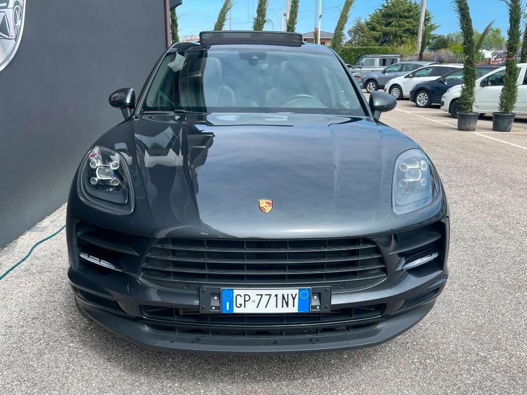 Porsche Macan 2.0 245cv RESTYLING pdk CHRONO PANORAMICO PASM