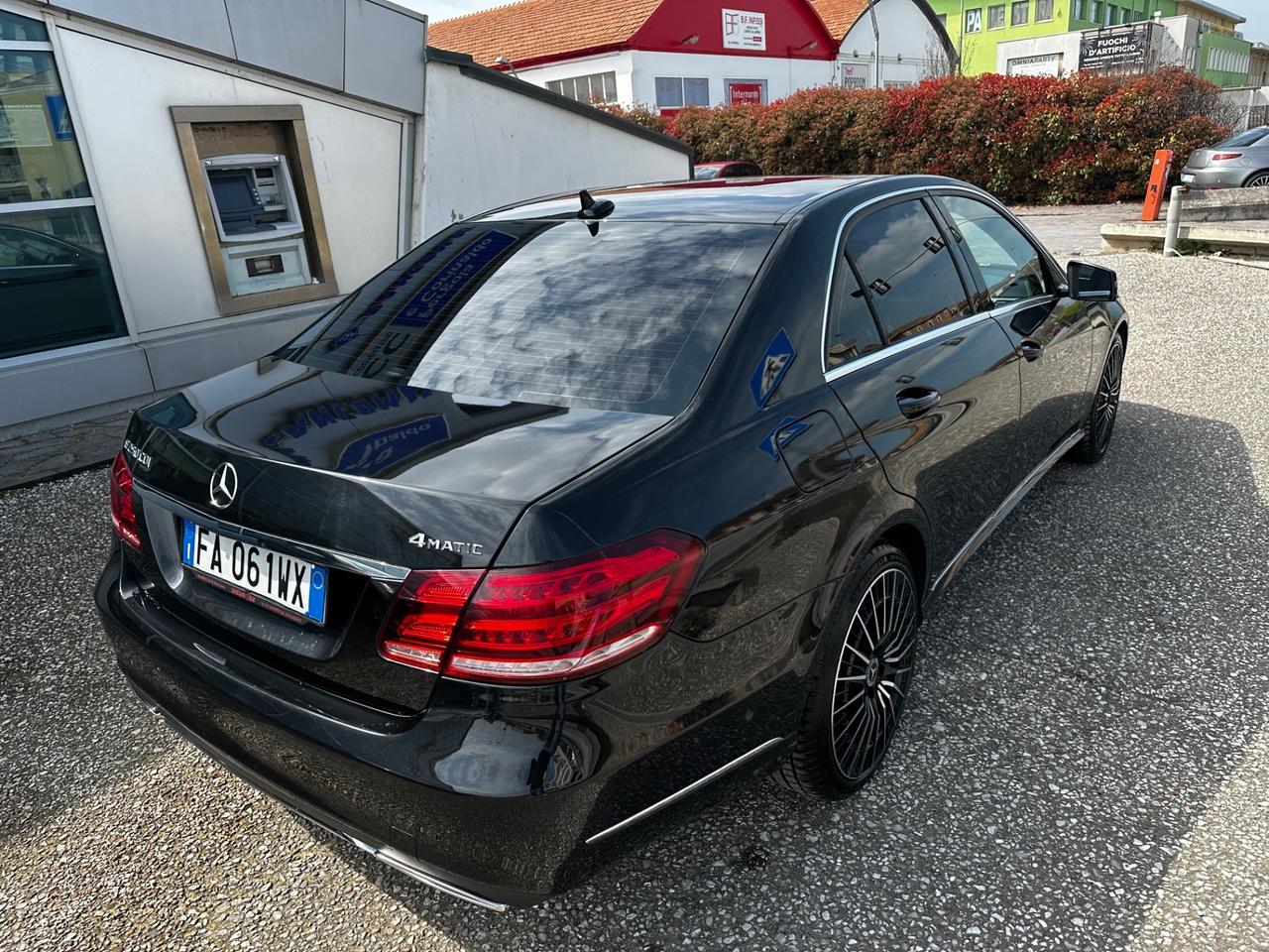 Mercedes-benz E 250 4Matic Automatic Premium