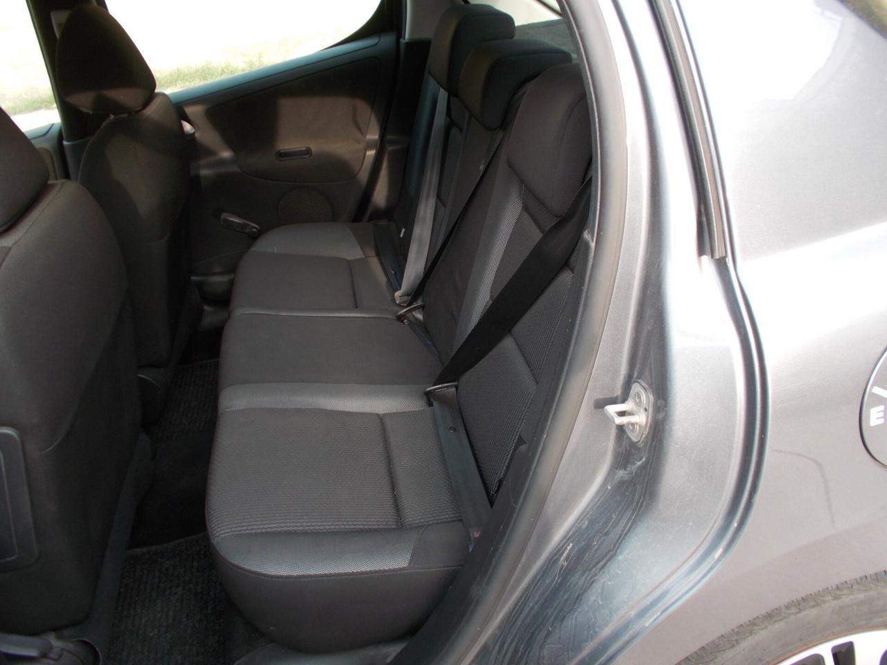 Peugeot 207 1.4 8V 75CV 5p. X Line