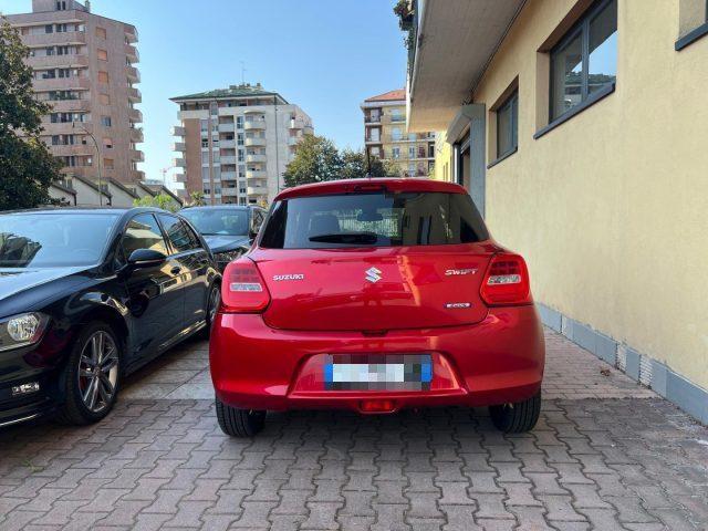 SUZUKI Swift 1.2 Hybrid Top