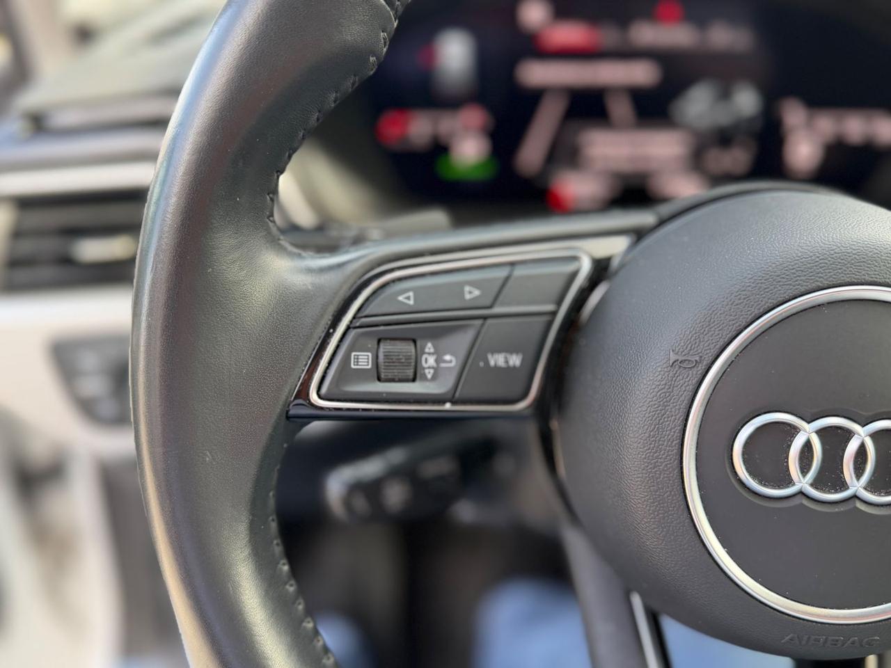 Audi A4 S Line 2.0 40 TDI #10706