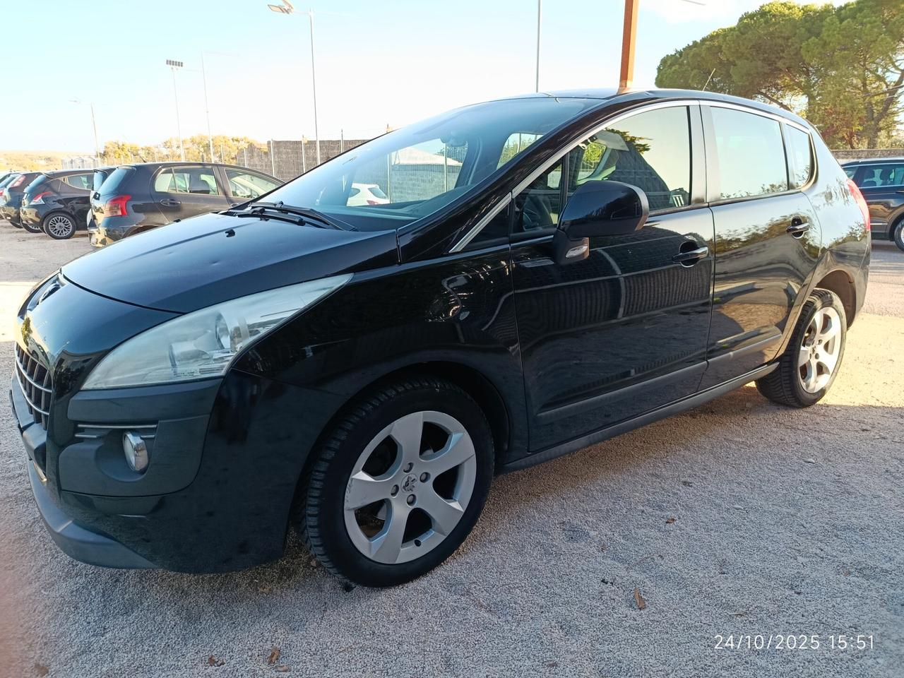 Peugeot 3008 1.6 e-HDi 115CV cambio robotizzato S.&S. Business 5700 senza garanzia 6600 con garanzia