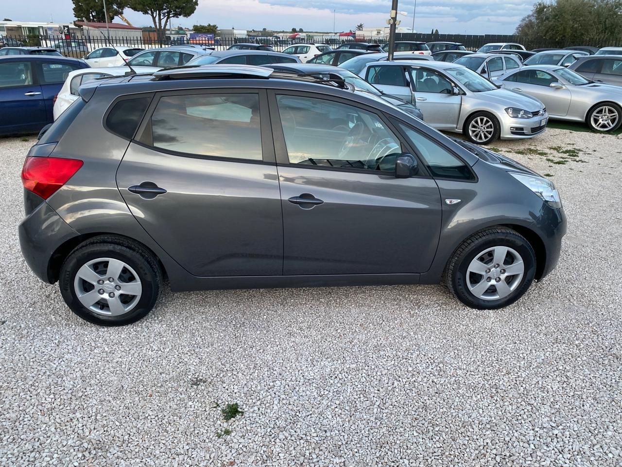 Kia Venga 1.4 CRDi 90CV WGT Fullsky