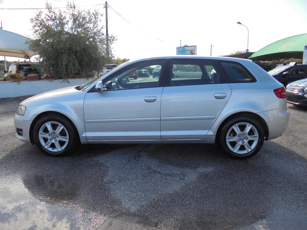 Audi A3 SPB 1.6 TDI 105 CV CR Ambiente