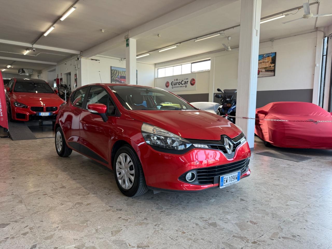 Renault Clio 1.2 75CV Costume Nat 09/2014 Neopatentati