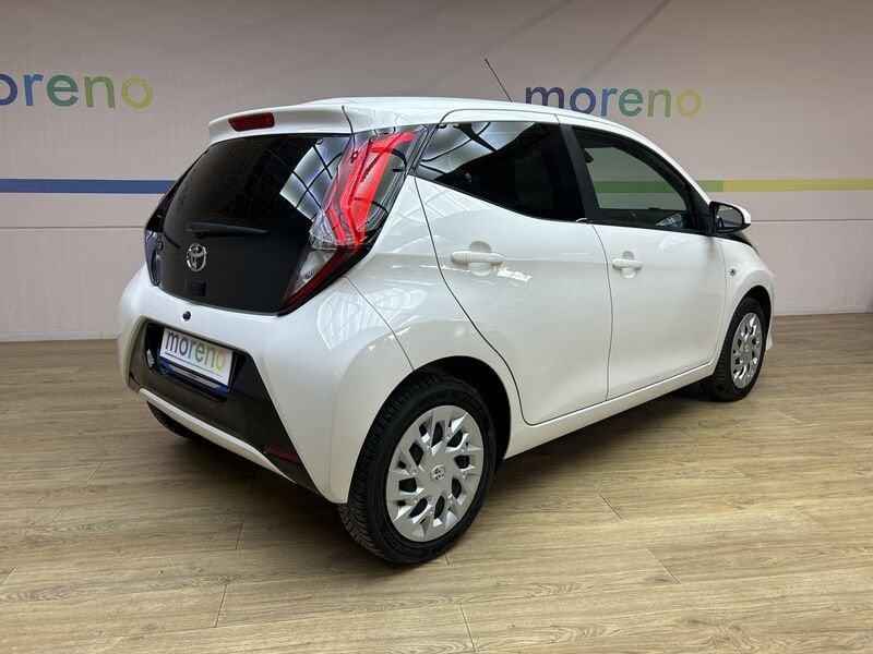 Toyota Aygo 1.0 x-cool 72 CV