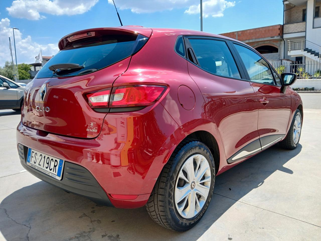 RENAULT Clio Intens 1.200 16v 75cv Km108.000