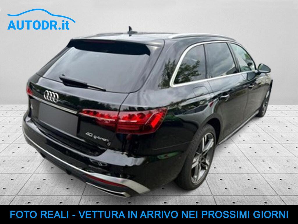 Audi A4 Avant 40 2.0 g-tron 2xS-Line S-Tronic Full, LED Matrix, Telecamere360