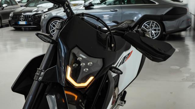 KTM 690 SMC ECCELLENTI CONDIZIONI
