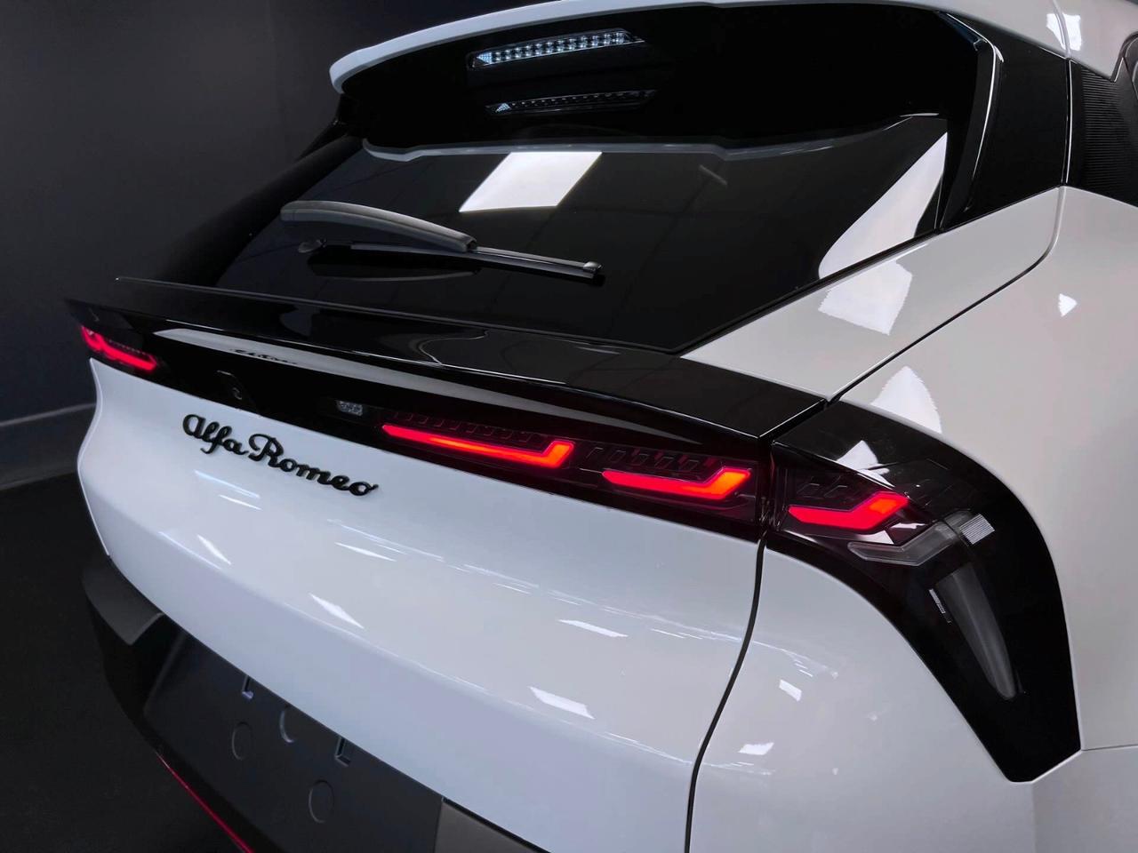 Alfa Romeo Junior 1.2 136 CV Hybrid eDCT6 Speciale