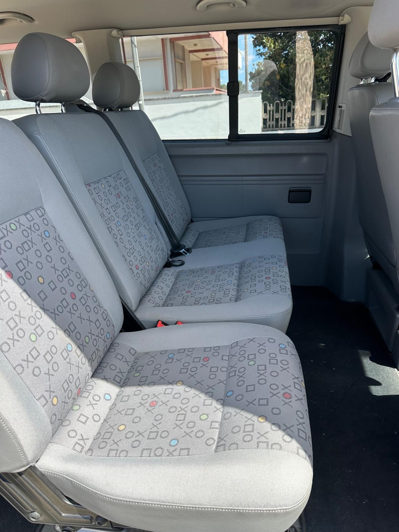 Volkswagen T5 Caravelle 2.5 TDI 8 posti