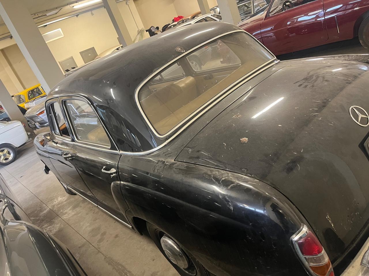 Mercedes 180 Ponton Bauletto