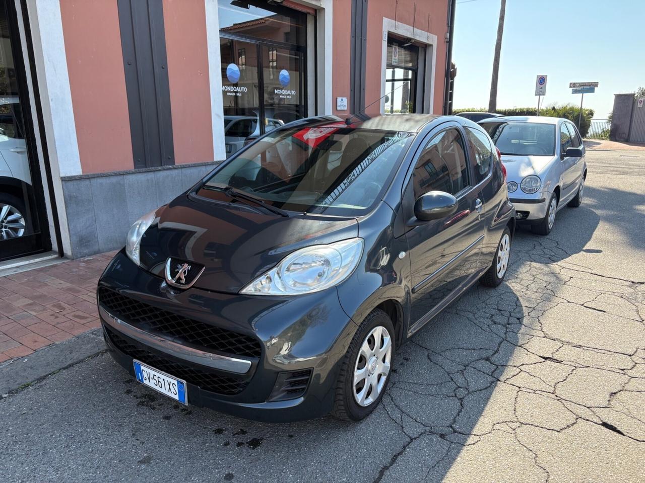 Peugeot 107 1.0 68CV 3p. Automatica 2011
