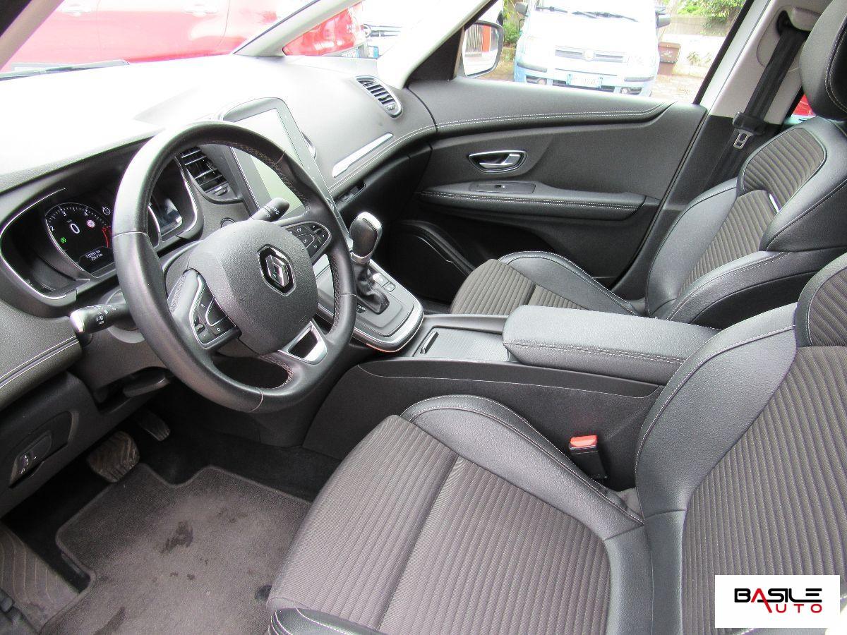 RENAULT - Grand Scénic - Blue dCi 120 CV Initiale Paris 7 POSTI