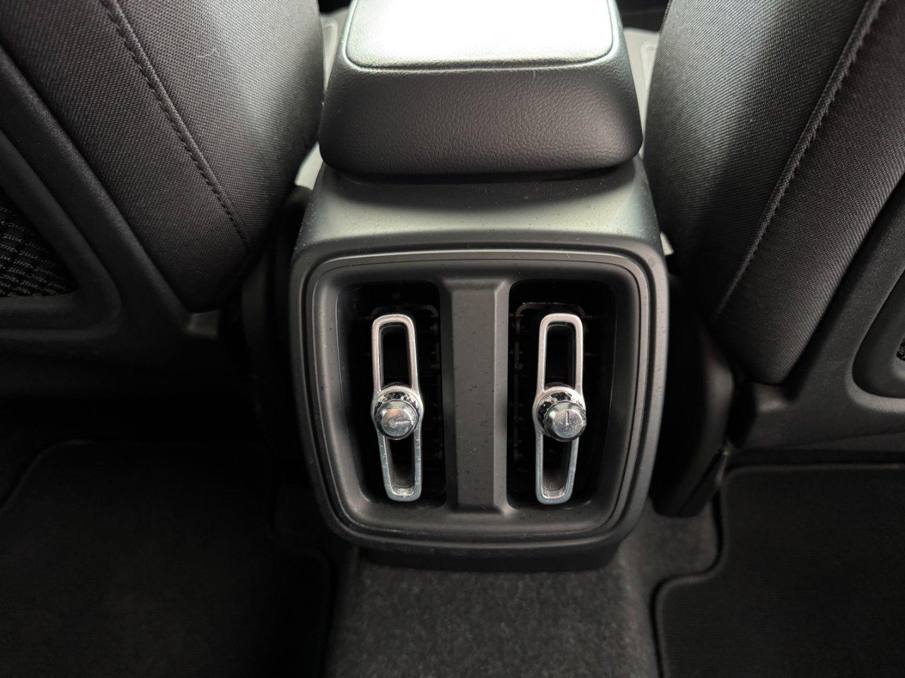 Volvo XC40 1.5 t2 Momentum Uniprop Stupenda