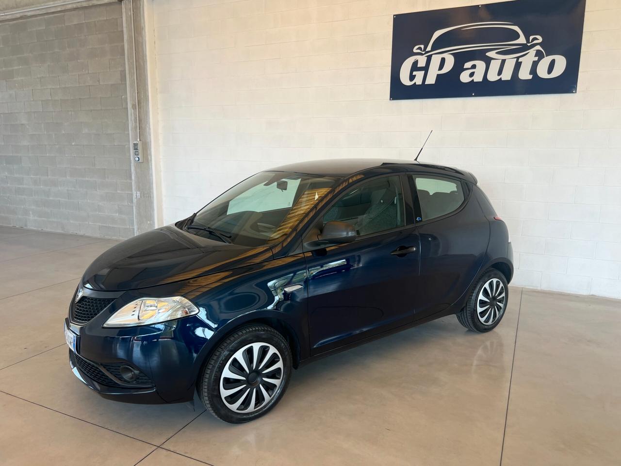 Lancia Ypsilon 1.2 69 CV 5 porte Elefantino Blu ok neopatentati km 59.990