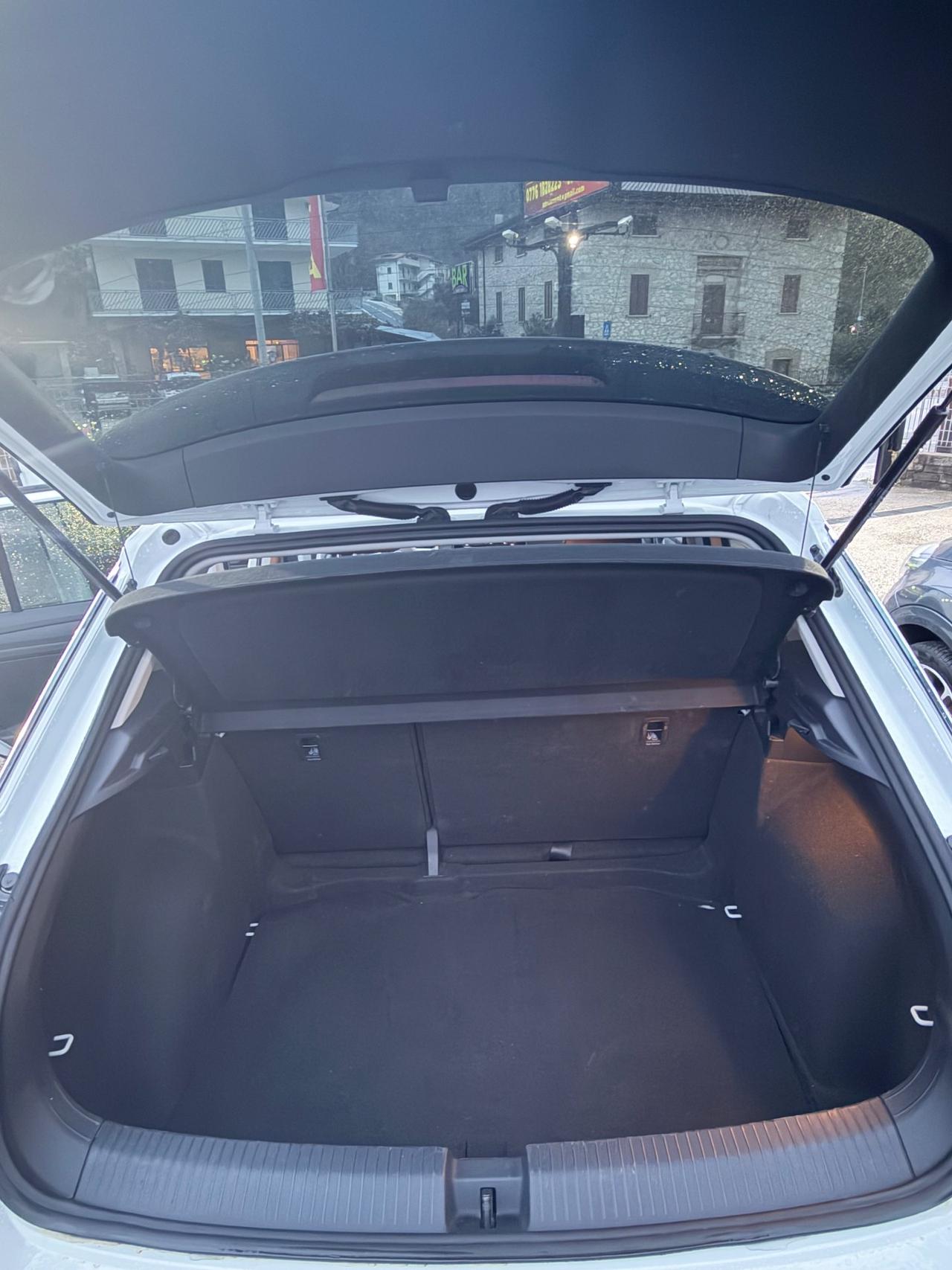 Volkswagen T-Roc 1.0 TSI Life