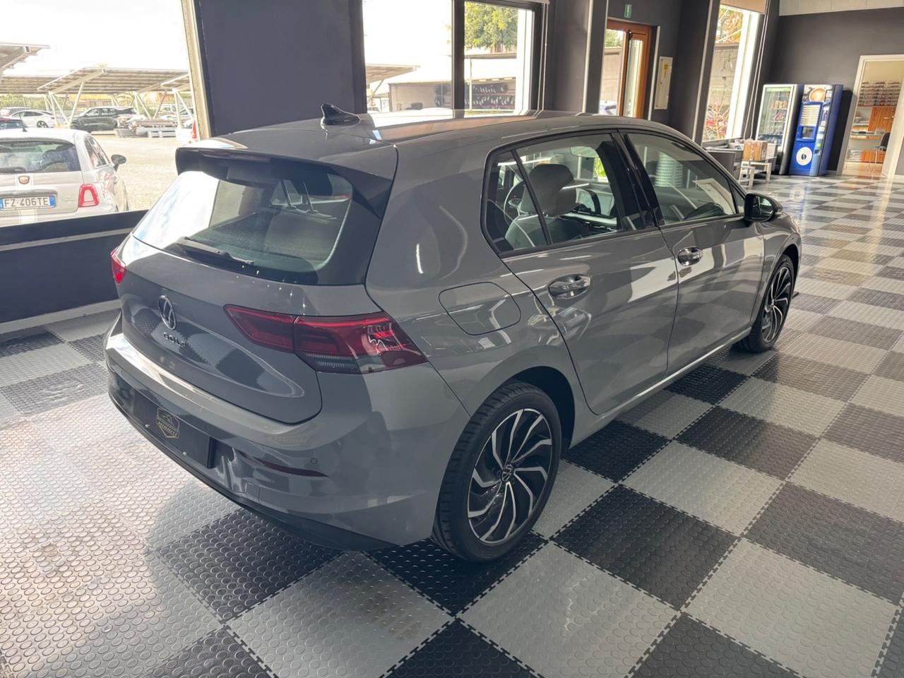 Volkswagen Golf 2.0 TDI 150 CV DSG SCR Life