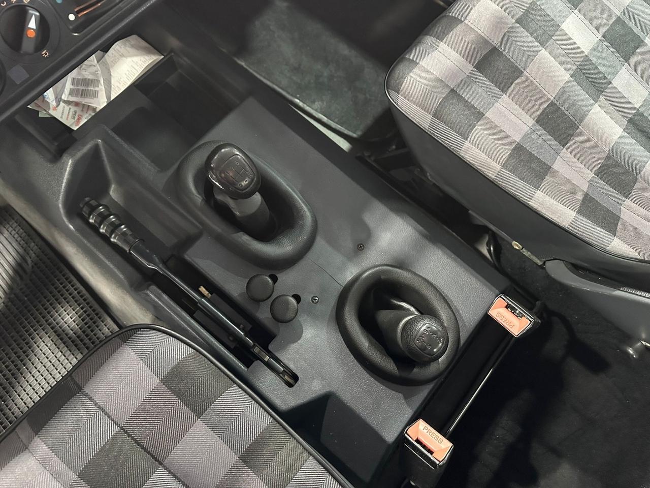 Mercedes-benz G 200 GE corto